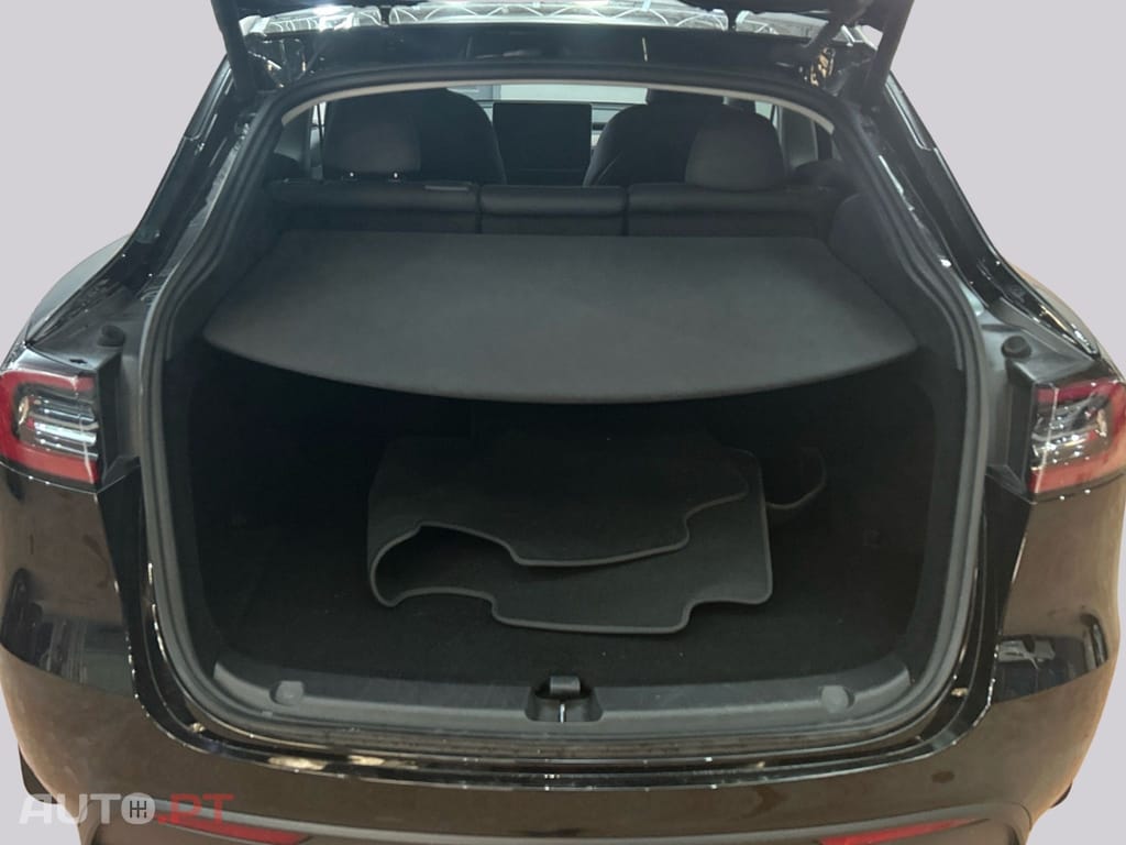 Tesla Model Y Performance Dual Motor I.V.A DEDUTIVEL 