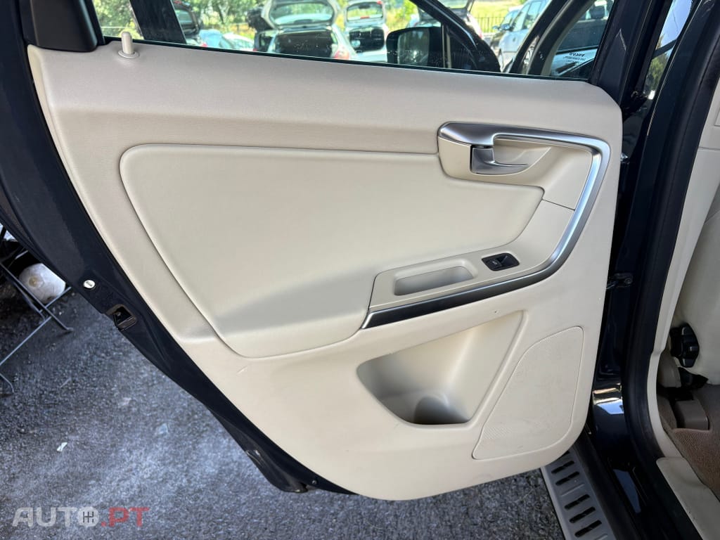 Volvo XC60 D5 Momentum