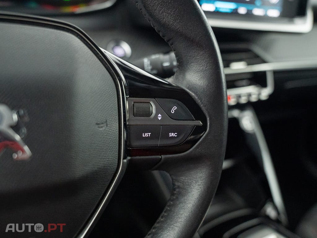 Peugeot E-208 50 kWh Active