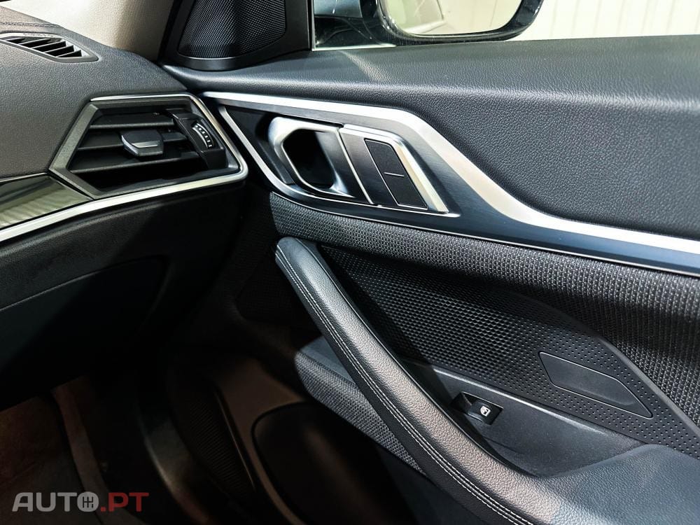 BMW i4 eDrive40 Luxury Line