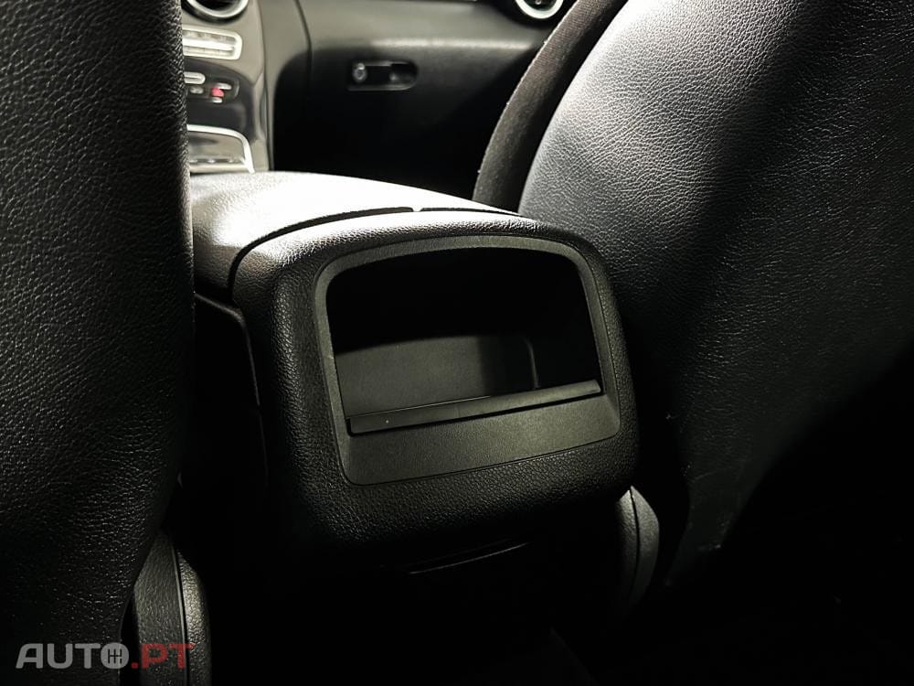 Mercedes-Benz C 180 (BlueTEC) d 7G-TRONIC Avantgarde