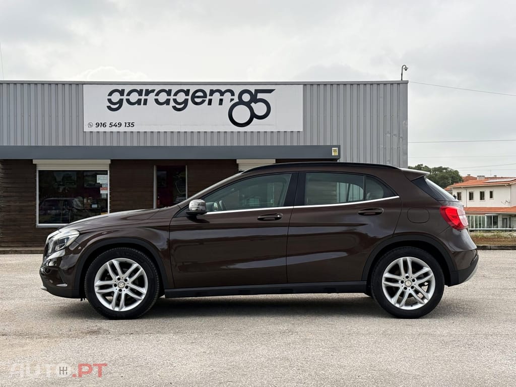 Mercedes-Benz GLA 200 d Style — fotografia 2