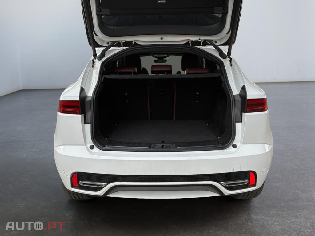 Jaguar E-Pace P300e AWD R-Dynamic S