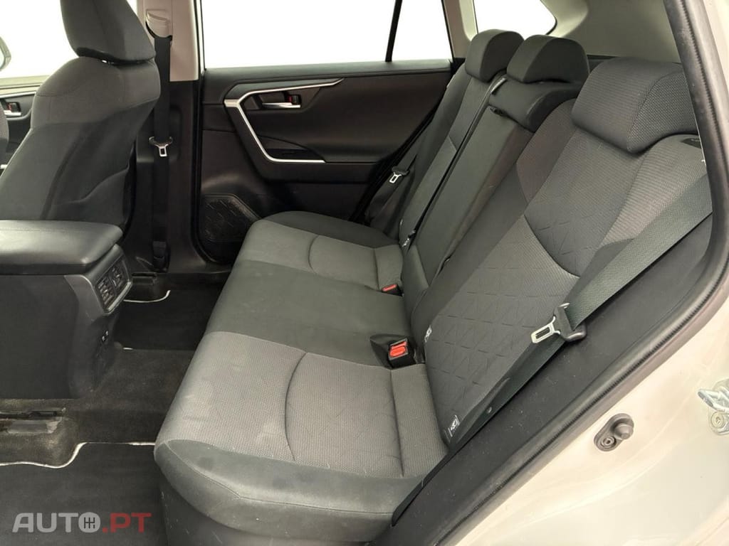 Toyota RAV4 2.5 Hybrid Dynamic 2WD