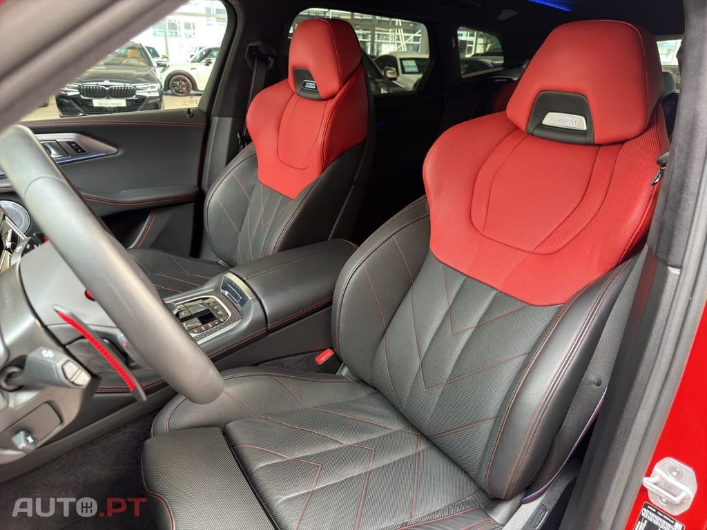 BMW XM Label Red