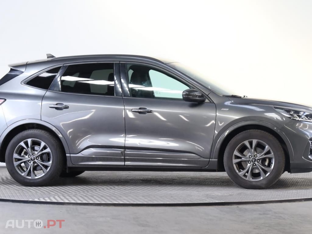 Ford Kuga 1.5 EcoBoost ST-Line