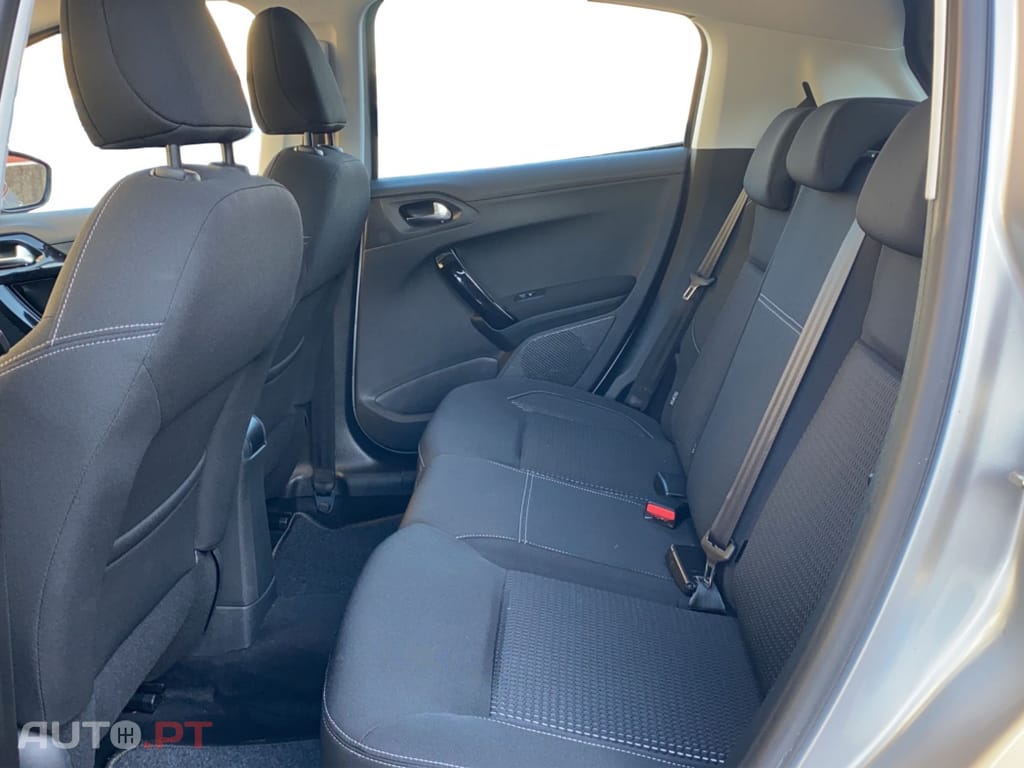 Peugeot 208 1.2 PureTech Allure
