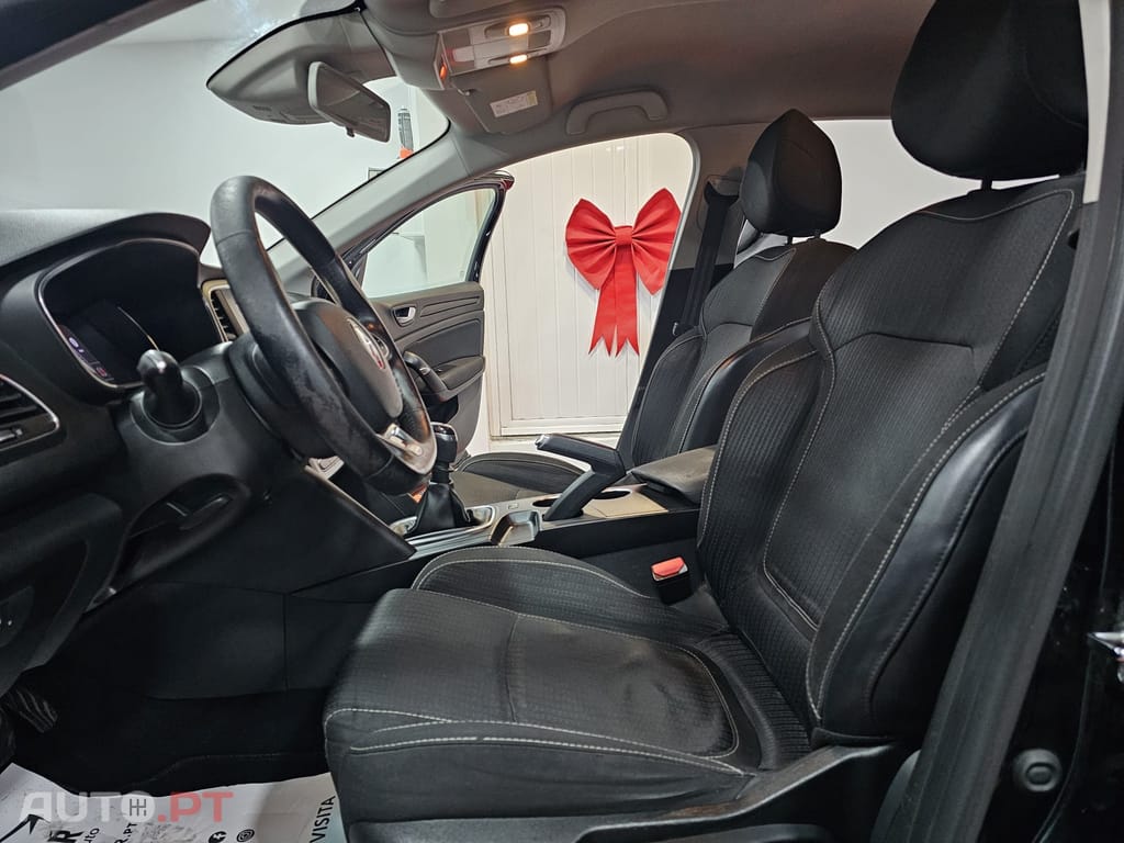 Renault Mégane 1.5 Blue dCi Intens