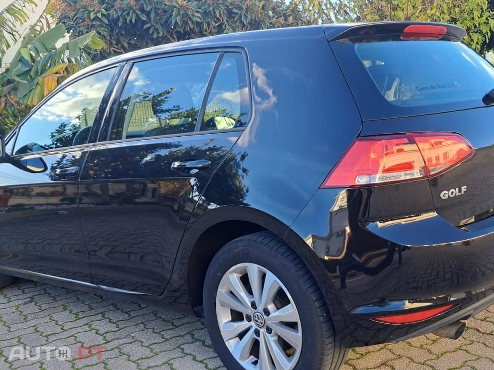 Volkswagen Golf 1.6 TDi Confortline