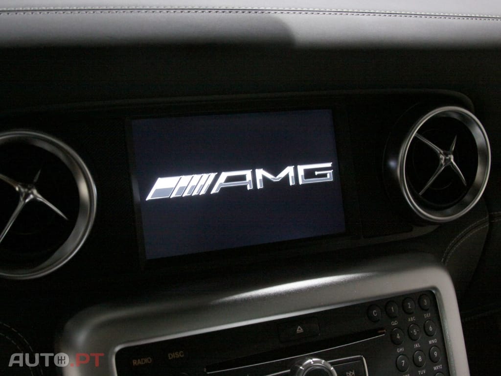 Mercedes-Benz SLS 63 AMG