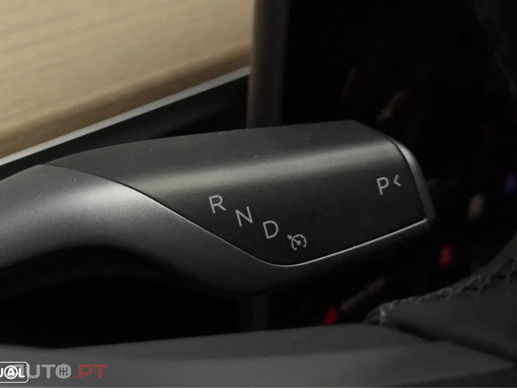 Tesla Model Y Long Range Dual Motor AWD