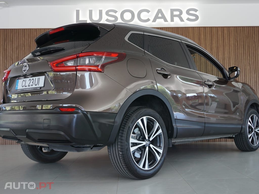 Nissan Qashqai 1.5 dCi N-Connecta J18