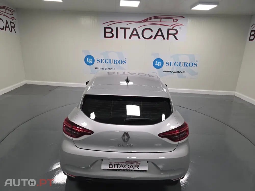 Renault Clio 1.0 TCe Evolution — fotografia 28