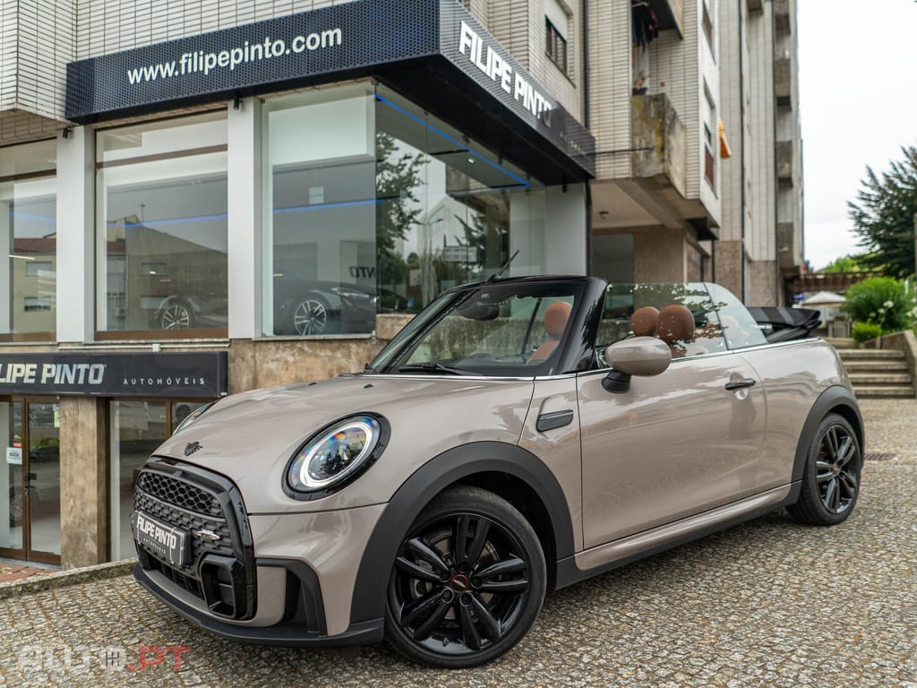 MINI Cabrio Cooper Premium Extra JCW Auto