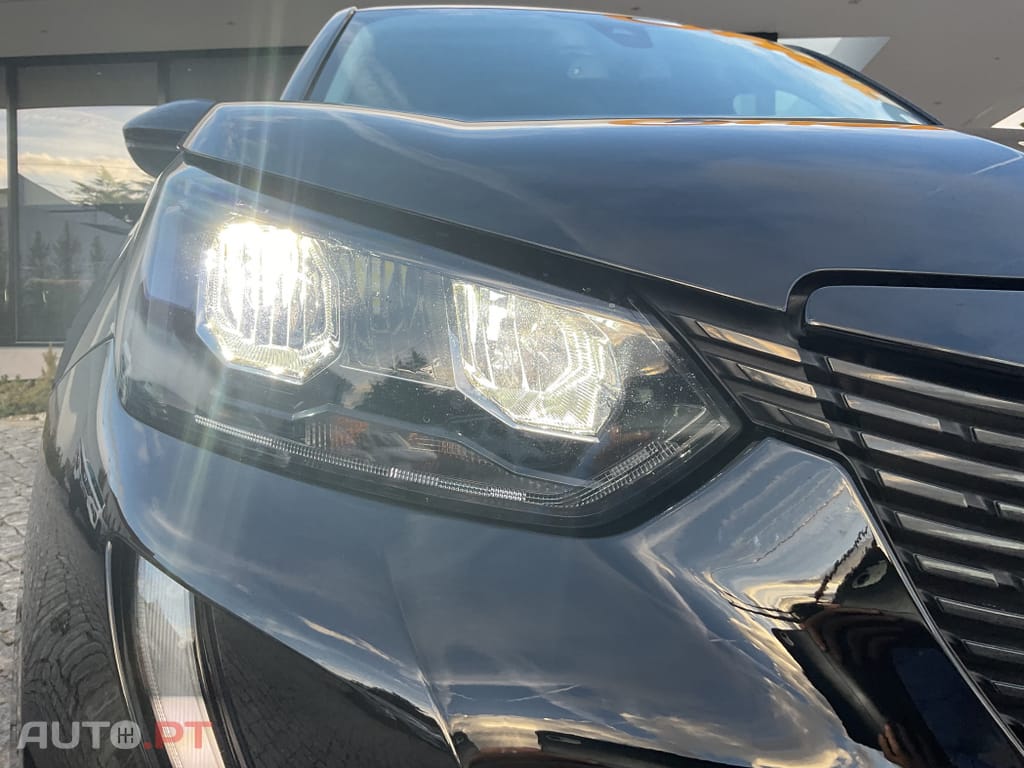 Peugeot 2008 1.2 PureTech Active