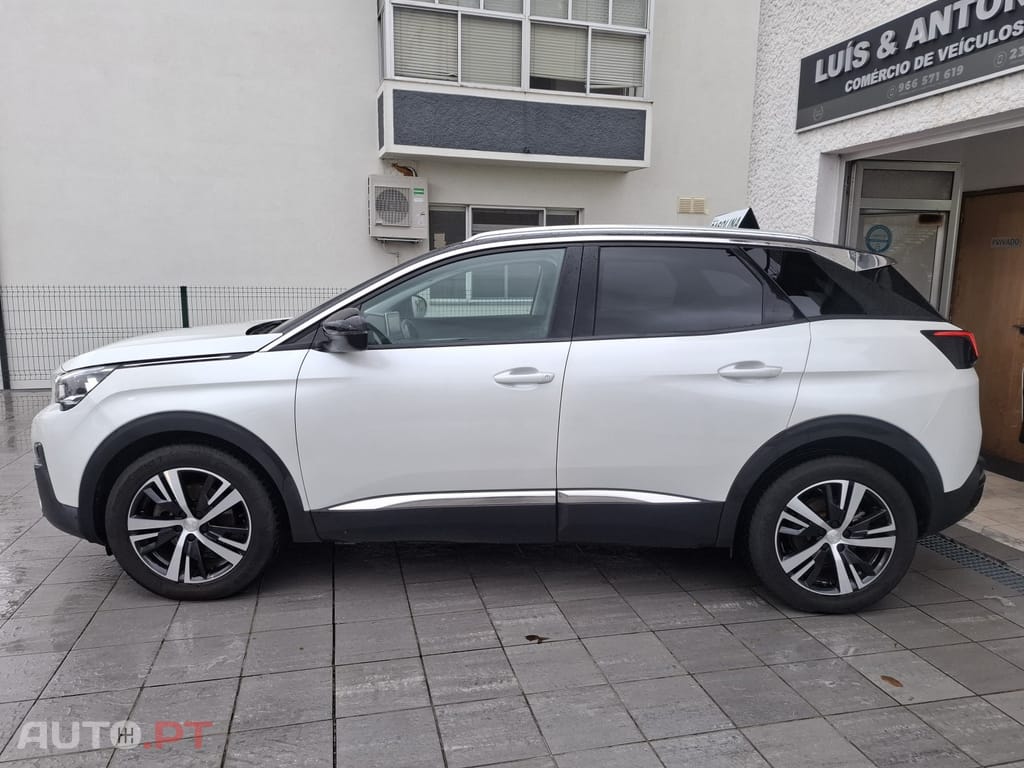 Peugeot 3008 1.2 PureTech Allure Pack