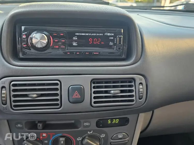 Toyota Corolla 2.0 D-4D Sol