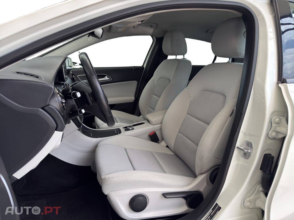 Mercedes-Benz A 180 d 7G DCT