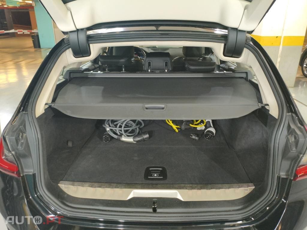 BMW 320 e Auto