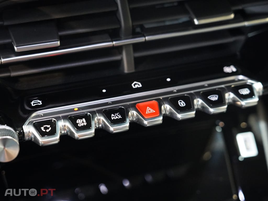 Peugeot 2008 1.2 PureTech Allure EAT8