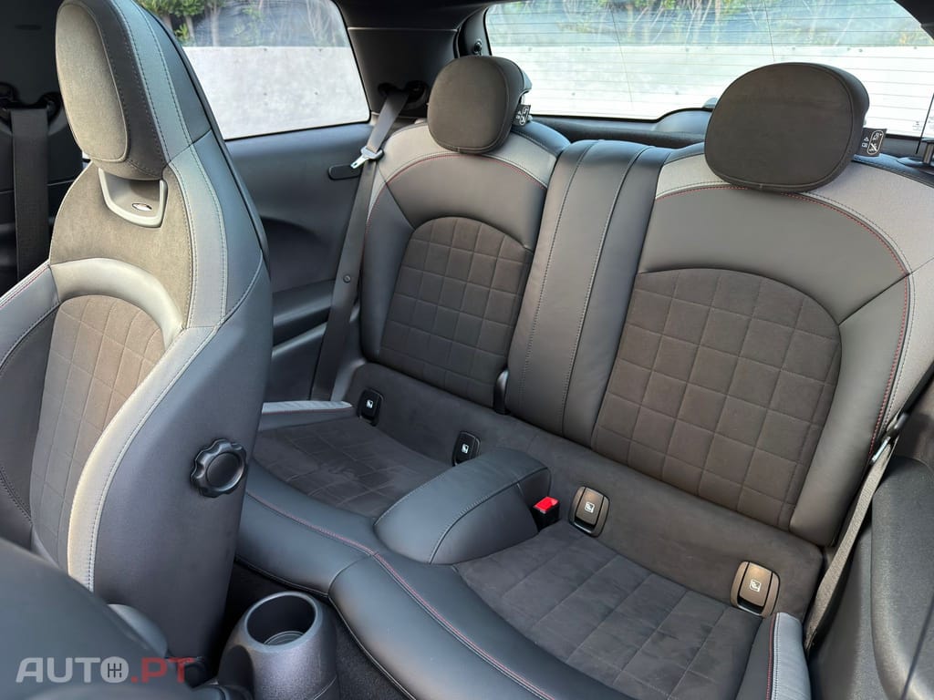 MINI John Cooper Works Premium JCW Plus Auto