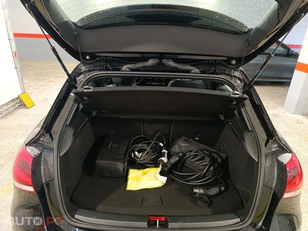 Mercedes-Benz A 250 e Style Plus