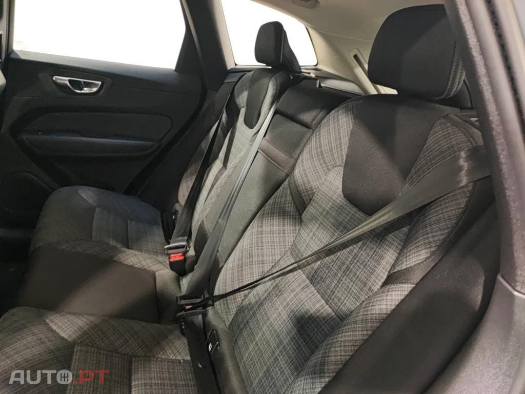 Volvo XC60 2.0 B4 Core