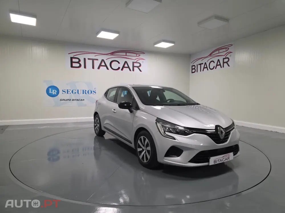 Renault Clio 1.0 TCe Evolution — fotografia 3