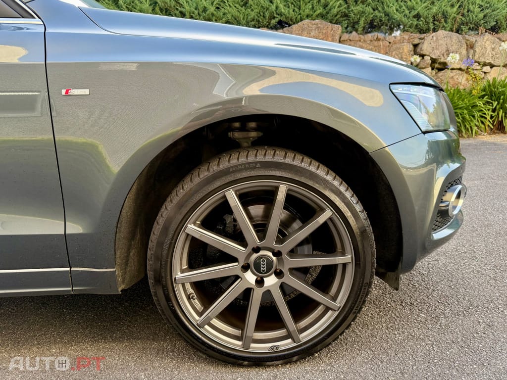 Audi Q5 3.0 TDi quattro S-line S-tronic