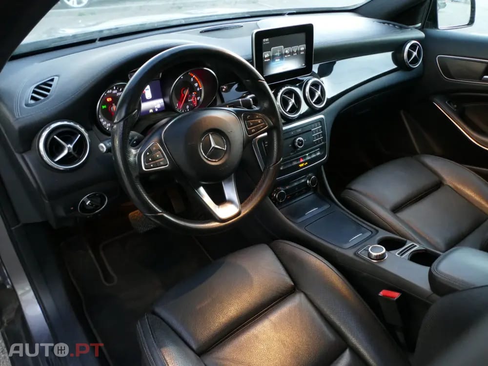 Mercedes-Benz GLA 220 d Urban