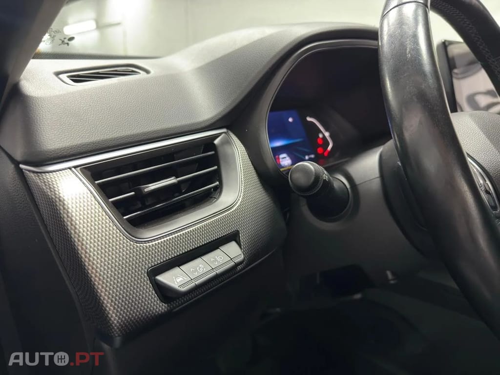 Renault Arkana 1.6 E-Tech Intens