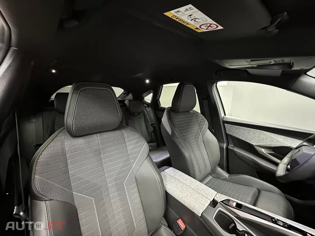 Peugeot 3008 1.2 Hybrid Allure Pack e-DCS6