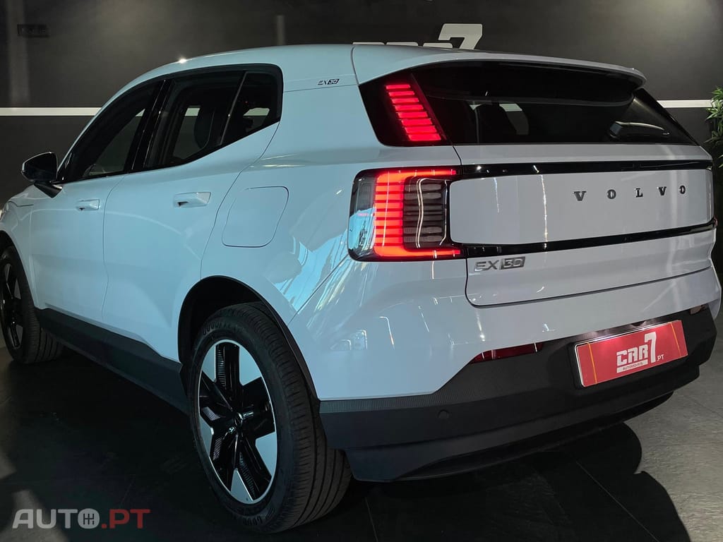 Volvo EX30 69 kWh Single Motor Extended Range Core