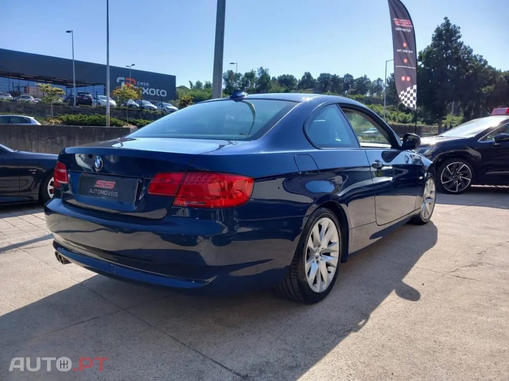 BMW 320 i Coupe