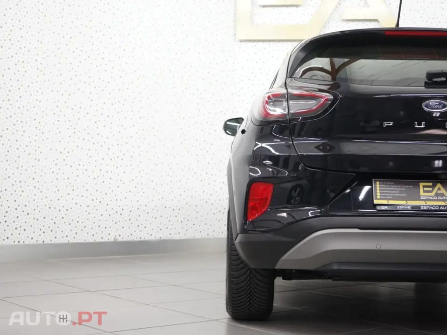 Ford Puma 1.0 EcoBoost Hybrid TITANIUM