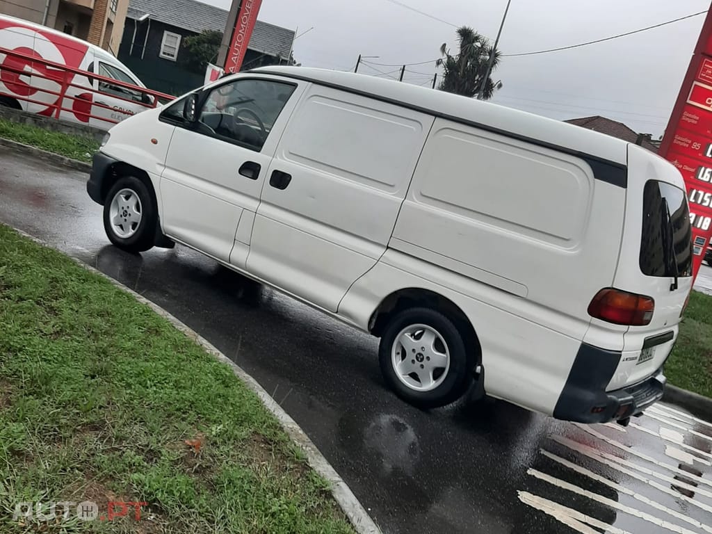 Mitsubishi L400 2.5
