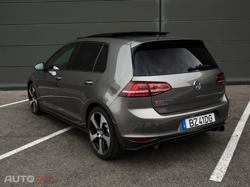 Volkswagen Golf 2.0 TSi GTi DSG Performance
