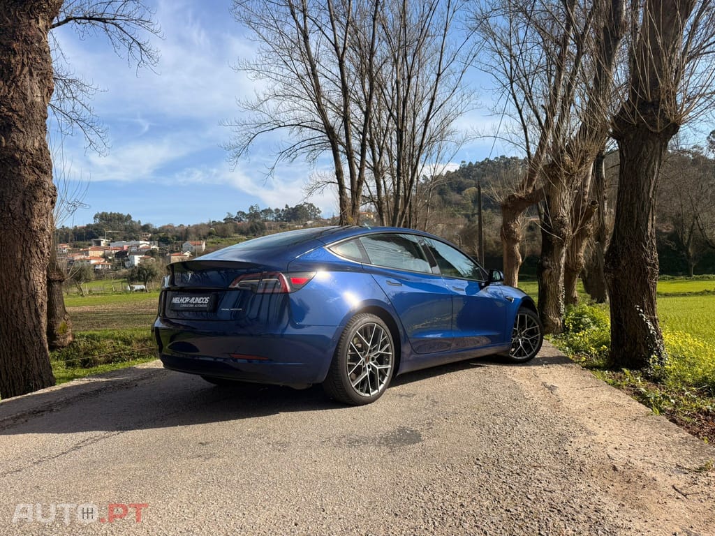 Tesla Model 3 Long-Range Dual Motor AWD