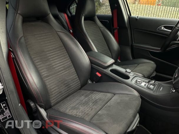 Mercedes-Benz A 45 AMG 4Matic Speedshift 7G-DCT