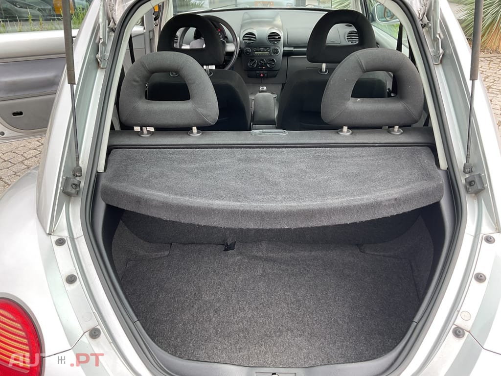 Volkswagen New Beetle 1.6