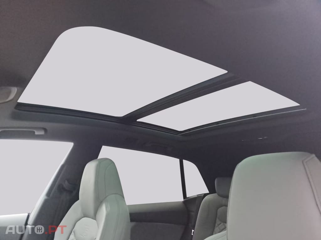 Audi Q8 55 TFSIe quattro S-Line 