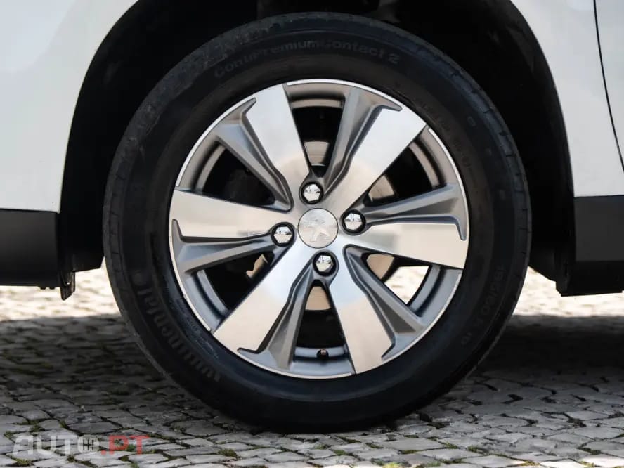 Peugeot 2008 1.2 VTi Allure