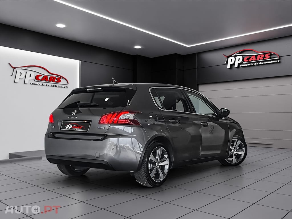 Peugeot 308 1.2 PureTech Allure Faróis Full LED