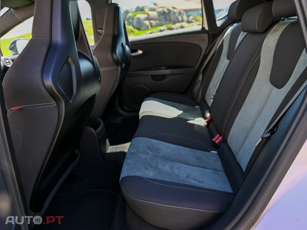 Seat Leon 2.0 TSi Cupra R