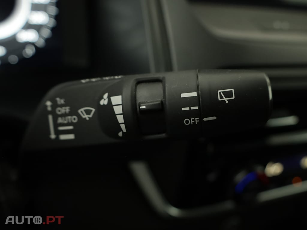 Nissan Qashqai 1.3 DIG-T N-Connecta LED Xtronic