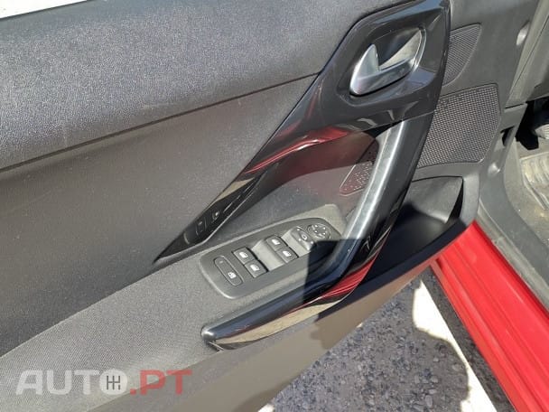 Peugeot 208 82 PureTech Style