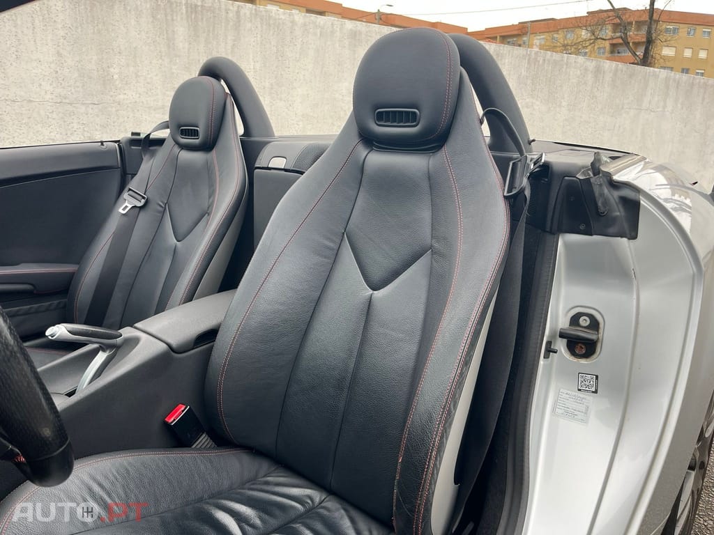 Mercedes-Benz SLK 200 Outro