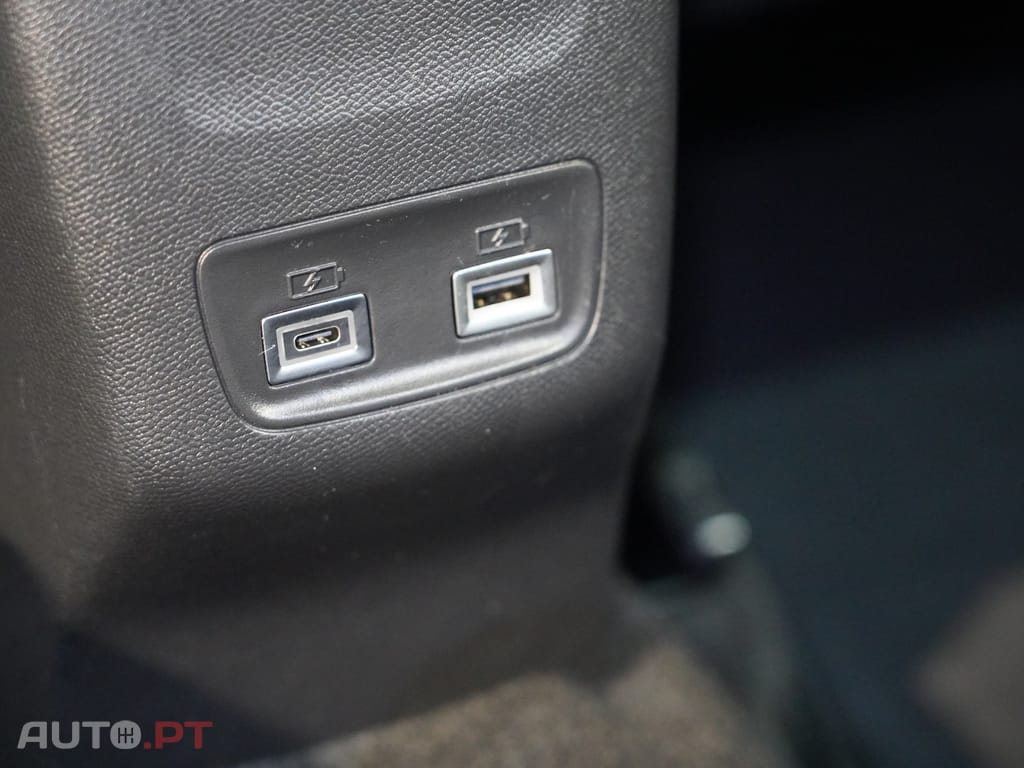 Peugeot 2008 1.2 PureTech Allure EAT8