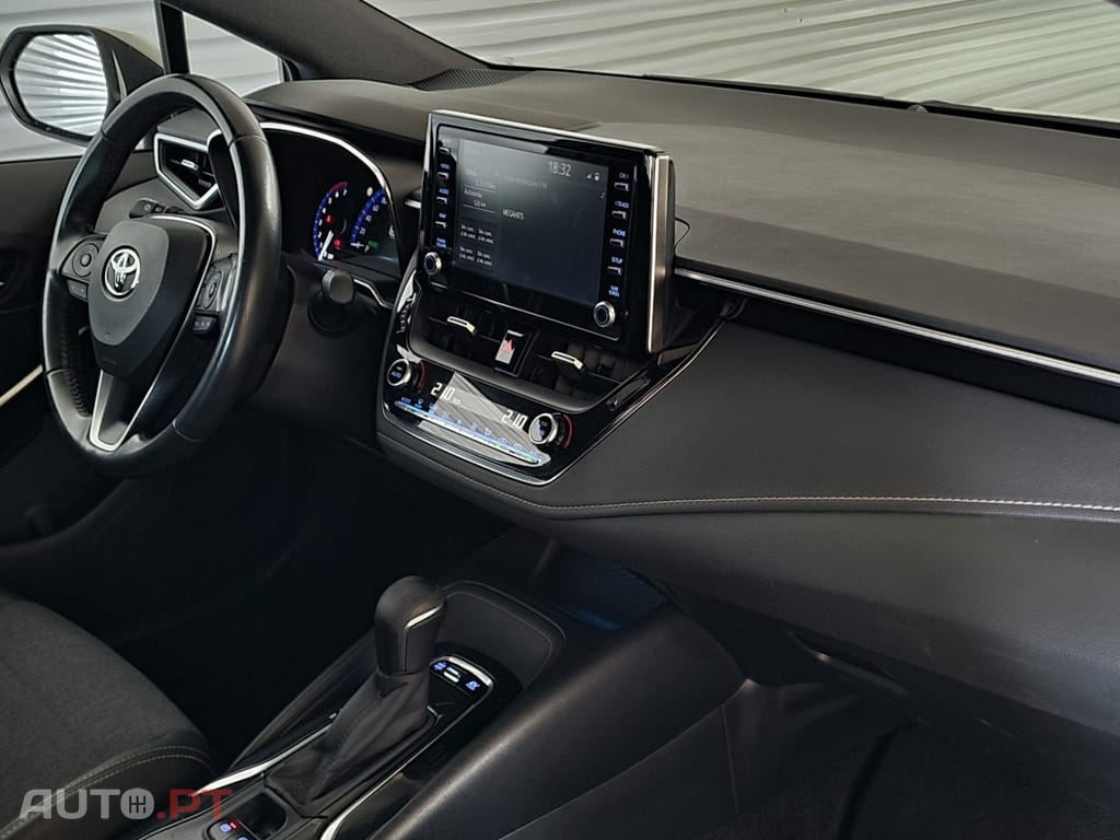 Toyota Corolla 1.8 Hybrid Comfort+P.Sport