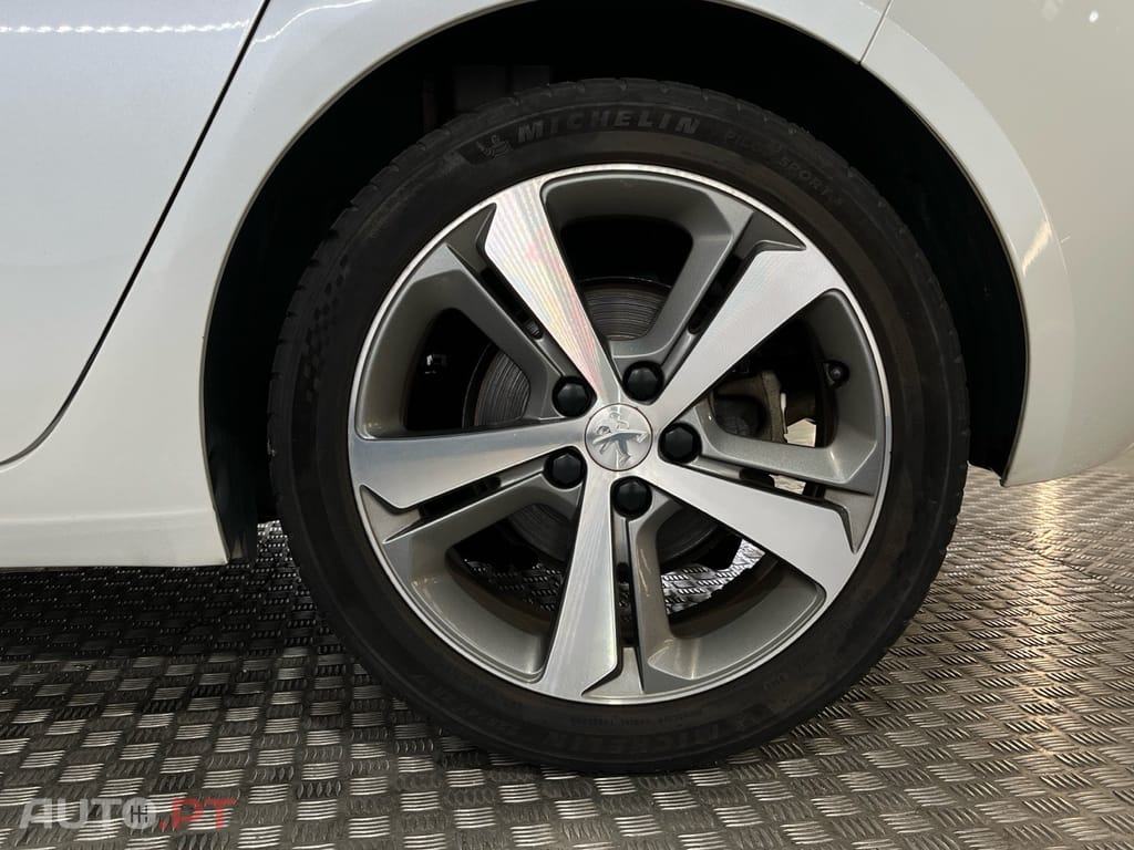 Peugeot 308 1.2 PureTech Allure